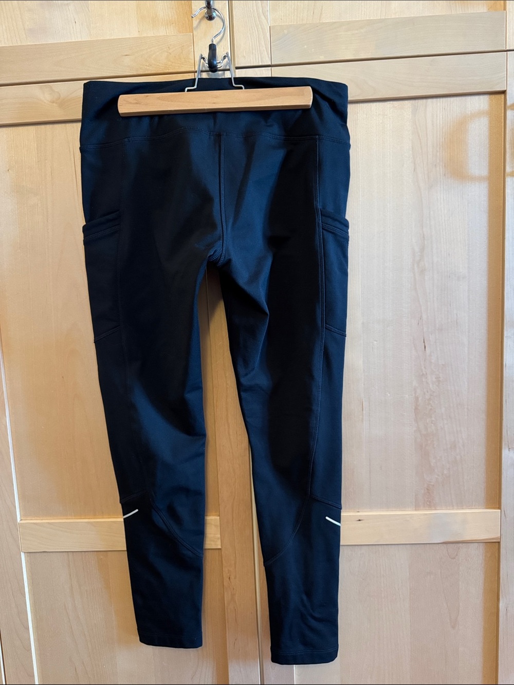 Mondetta Black Active Leggings with Side Pockets